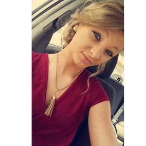 Meet your Posher, Lilly